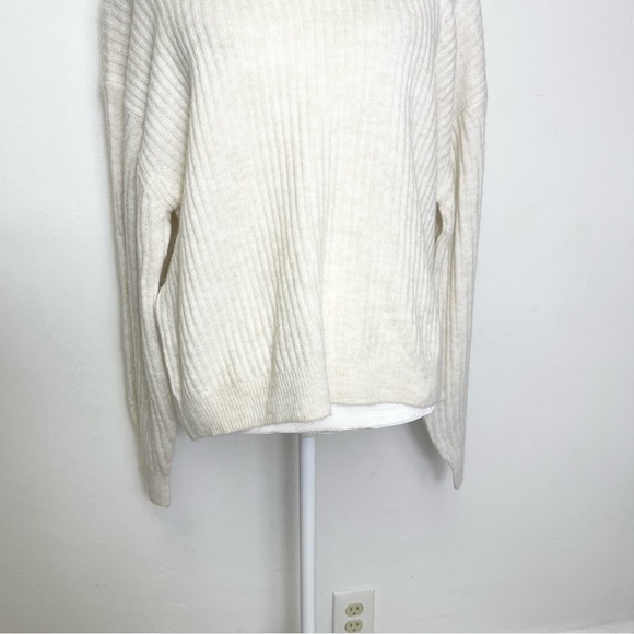 NWT H&M Crewneck Pullover Ribbed Sweater Cream Ivory Size Small - Picture 5 of 14